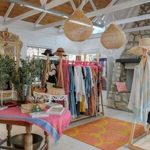 Coastalfind is the place for on-trend, name-brand clothing